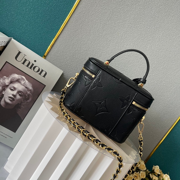 ルイヴィトンバッグ内部構造